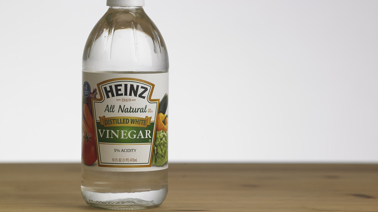 Heinz distilled white vinegar