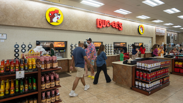 The interior of a busy Buc-ee's location near the soda fountain
