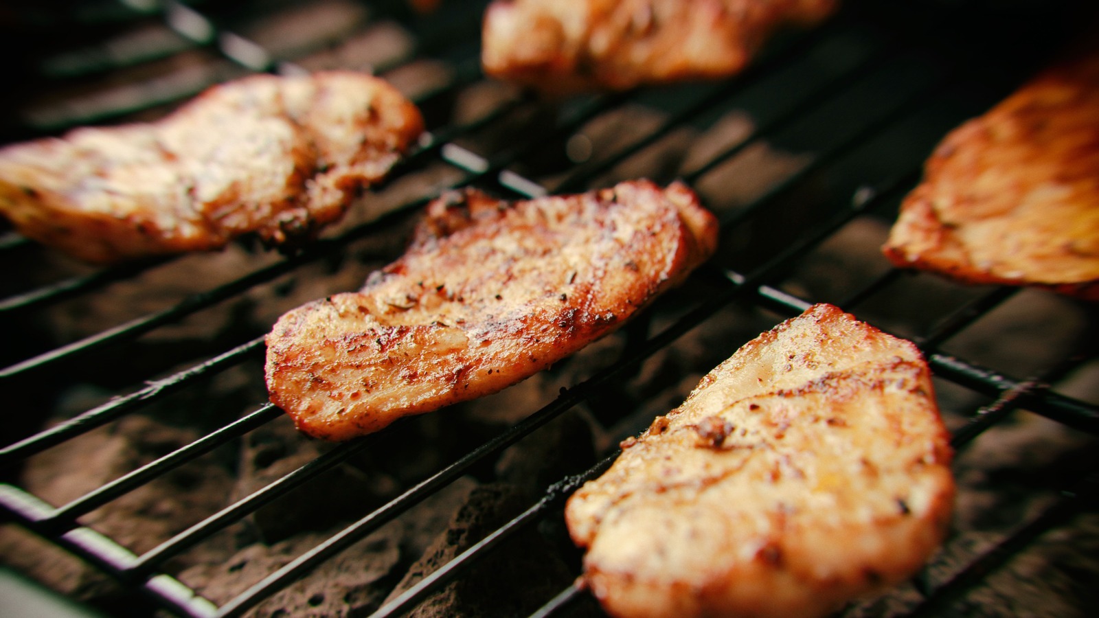 This Grill Hack Will Make Your Teeth Fire Hotter Than Fire Grills