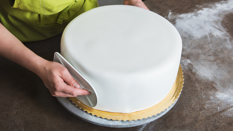 The Way To Add Color To Fondant