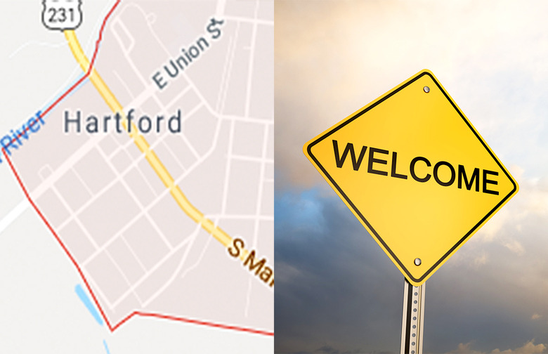 Kentucky: Funny Town Welcome Sign, Hartford