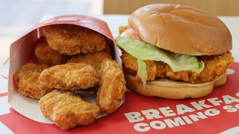 Chicken nuggets sandwich on placemat