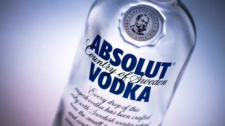close up of absolut bottle label