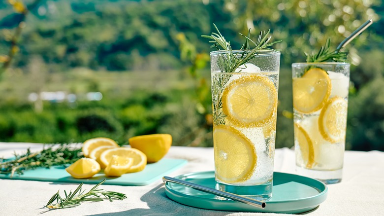 Two glasses of lemonade