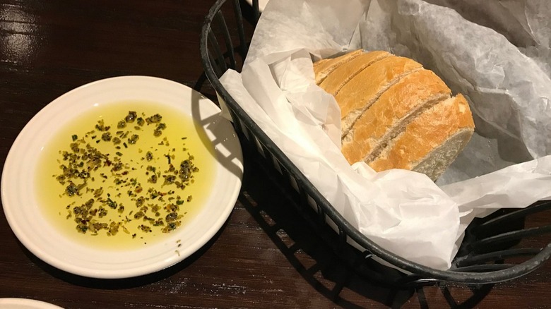 Bread and oil served at Carrabba's Italian Grill