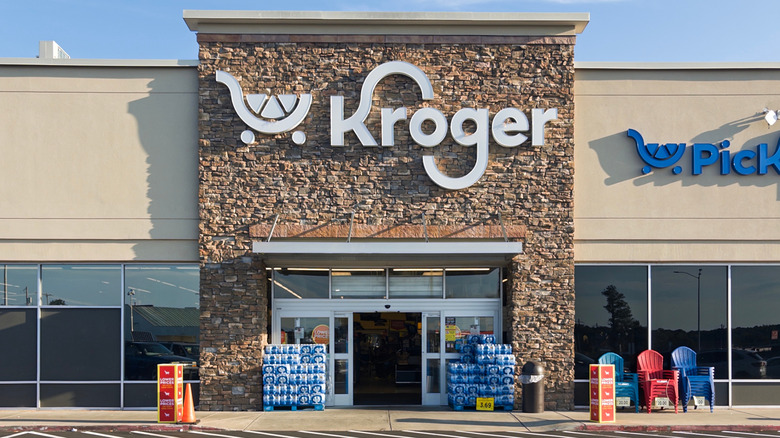 Kroger store exterior