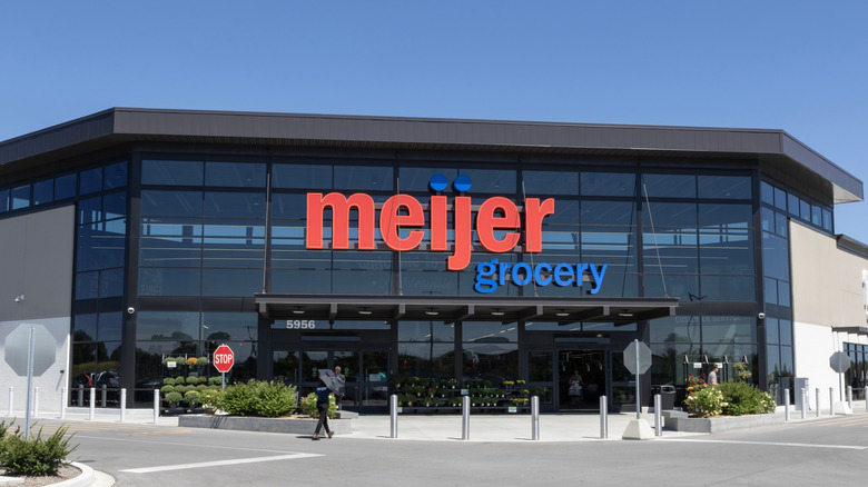 Meijer store exterior