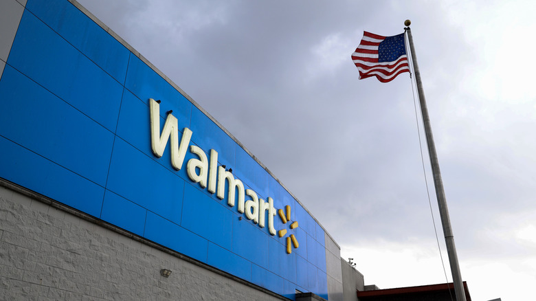 Walmart exterior