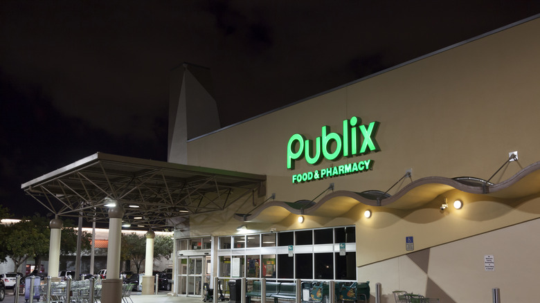 Publix exterior