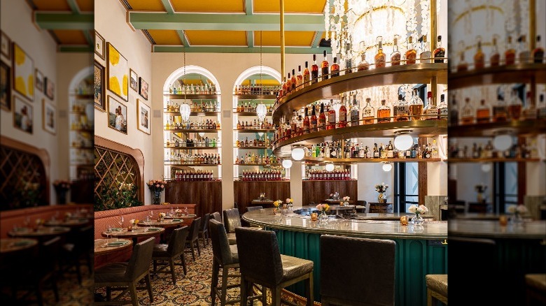 Bar area inside Marisi