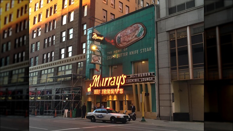 Murray's exterior