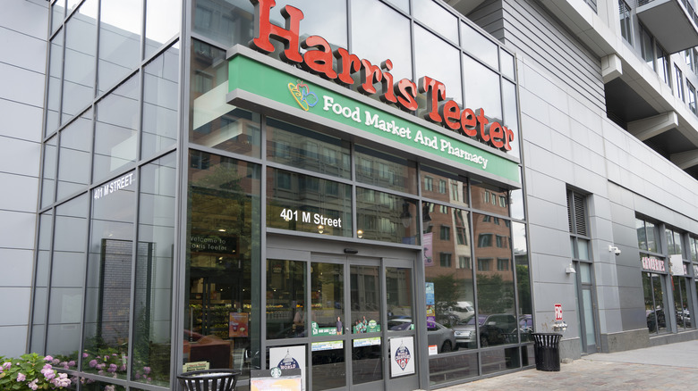 The glass exterior of a Harris Teeter storefront