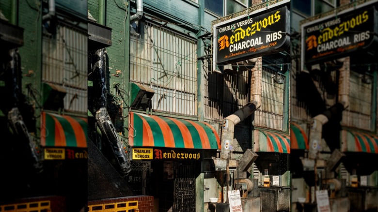 Exterior of Charlie Vergos Rendezvous