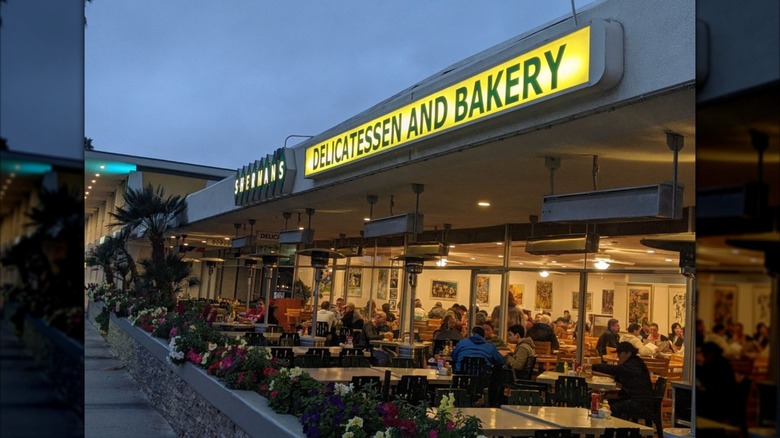 Exterior of Sherman's Deli & Bakery