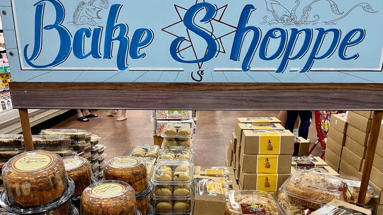 Trader Joe's Bake Shoppe sign