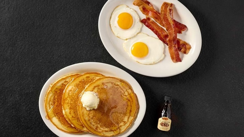 Overview of Momma's Pancake Breakfast on dark surface