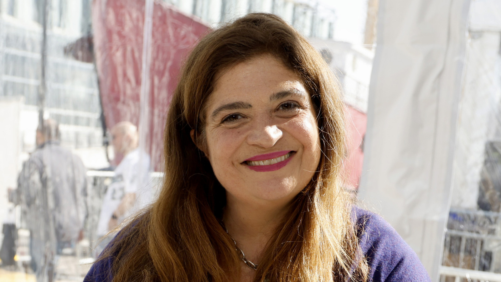 This Classic Steak Dish Is A Family Favorite Of Alex Guarnaschelli