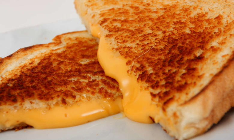 There's a science to ooey-gooey cheese? Why didn't we learn this in chemistry class?