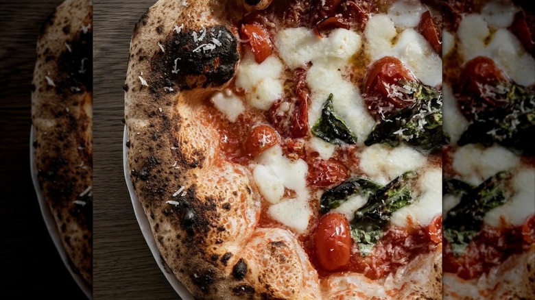 neapolitan pizza from Una Pizza