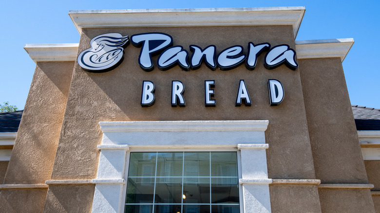 Panera Bread store exterior