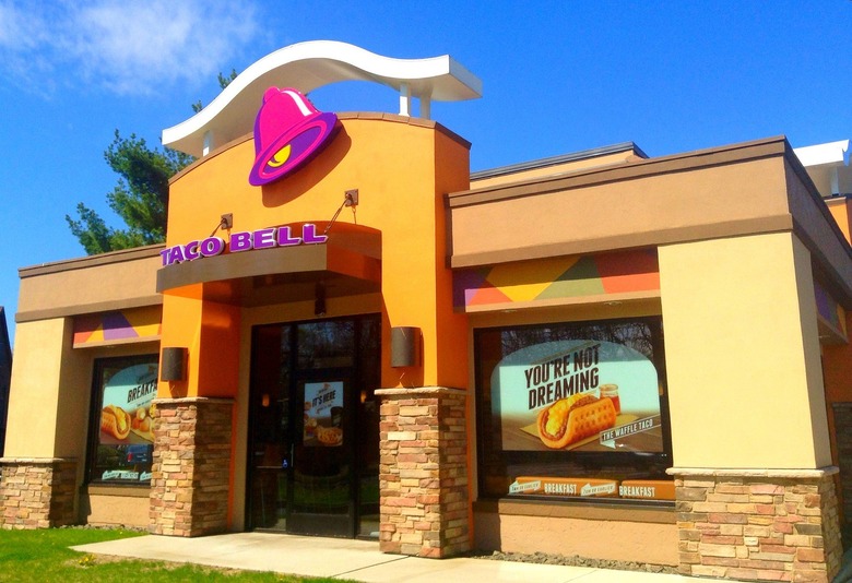 This Taco Bell in California Offers Valet Parking