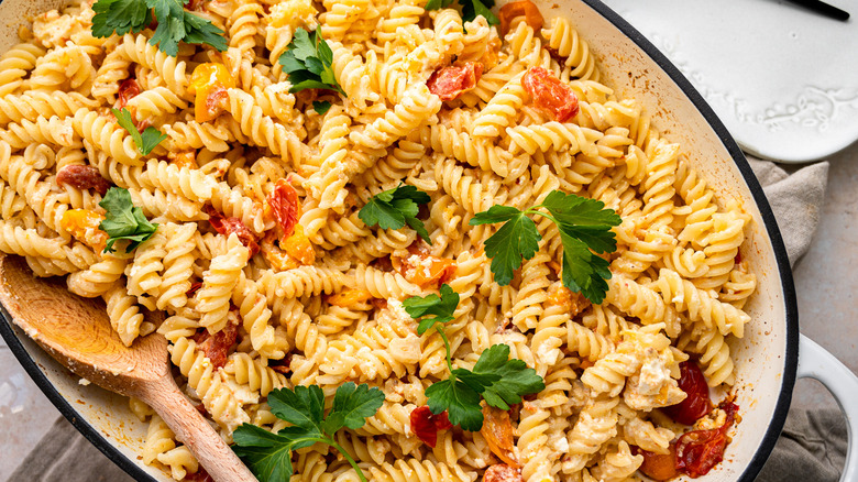 tiktok-inspired feta pasta in bowl 