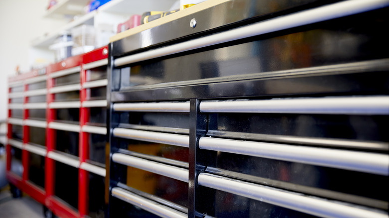 Variety of rolling tool chests