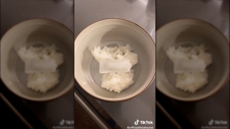 Rice bowl with ice