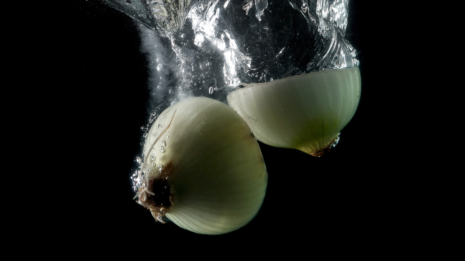 TikTok's 'Onion Water' Health Hack Doesn't Have Any Medical Basis