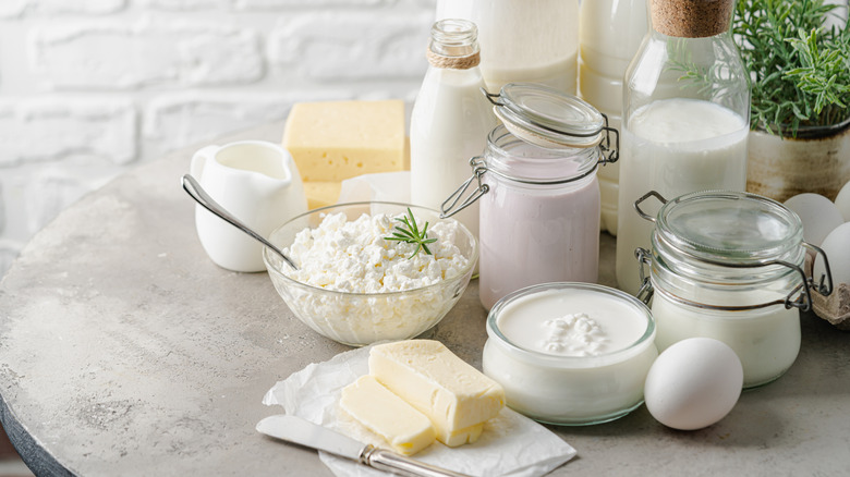 Cottage cheese surrounded by other dairy products