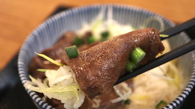 Asian style tongue meat