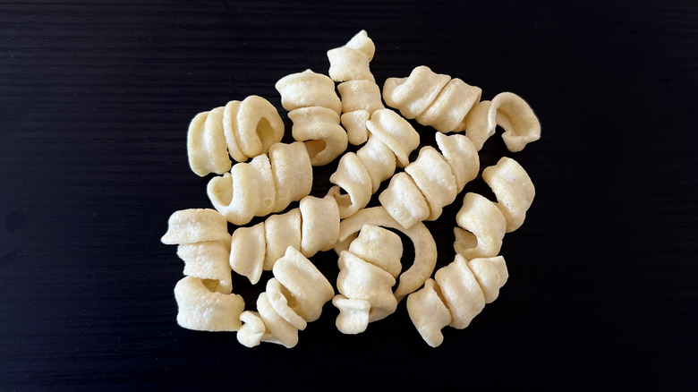 pile of Crunchy Curls