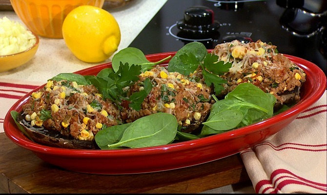 Turkey Chili-Stuffed Portobello Mushrooms