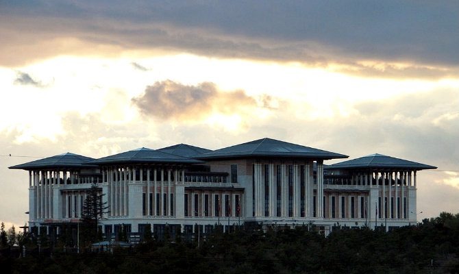 Turkish President's Palace to Include a Lab Where His Meals are Checked for Poison 