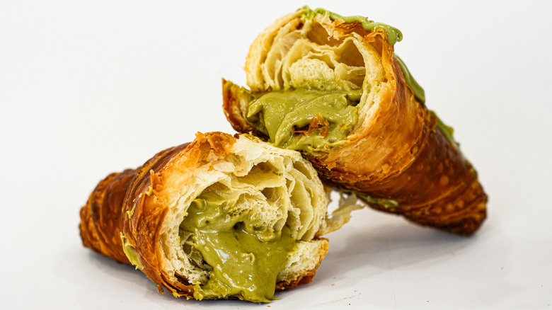 Croissant stuffed with pistachio cream