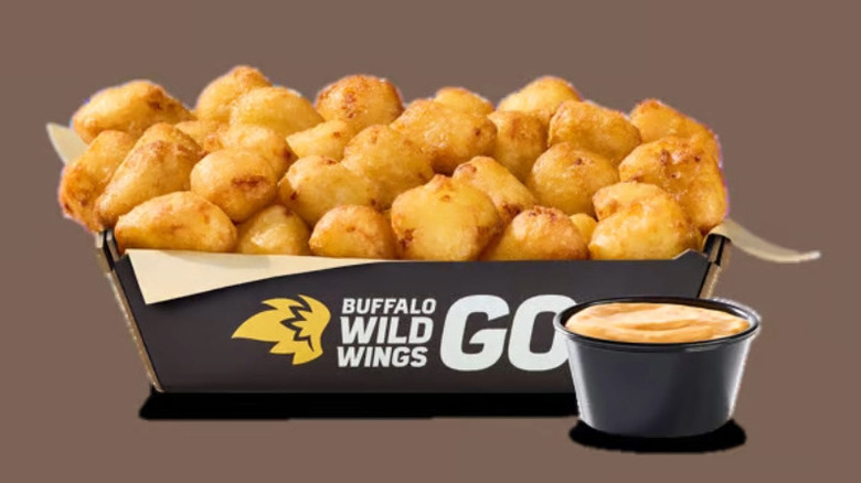 Cheddar Cheese Curds from Buffalo Wild Wings, in a to-do tray