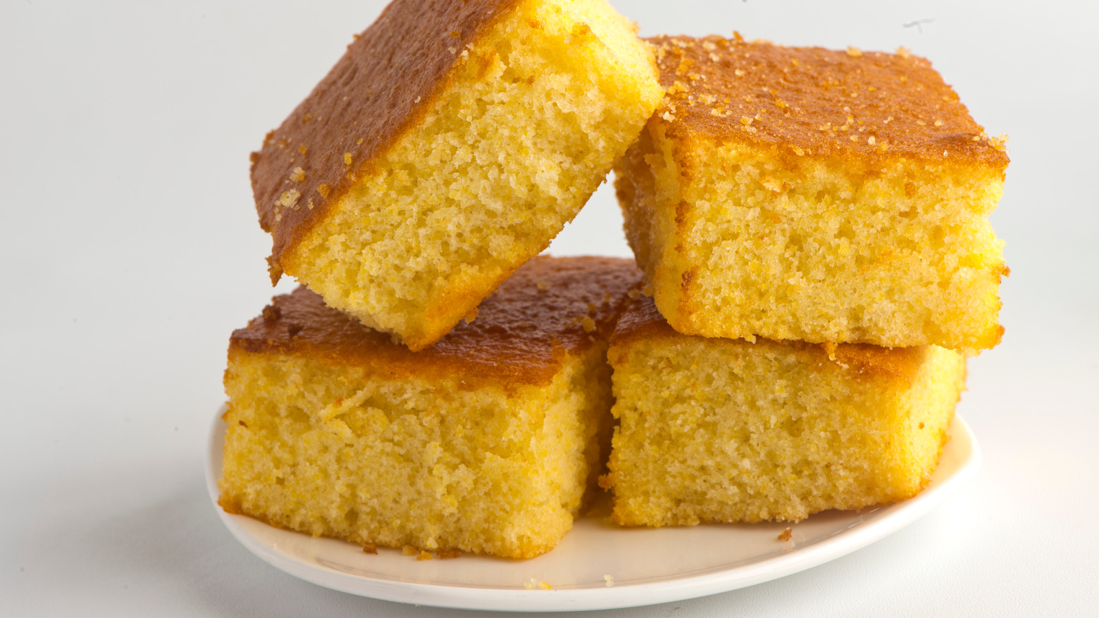 For Crispy-Crusted Cornbread, Follow This One Rule