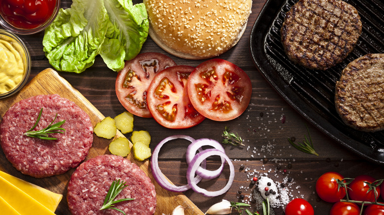 Overview of burger toppings and ingredients