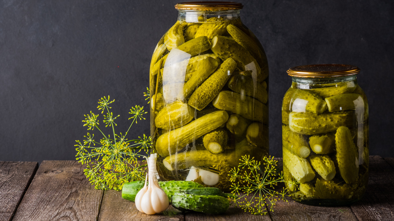 Making pickles for my GIANT pickle jar! Come see this bad boy in actio