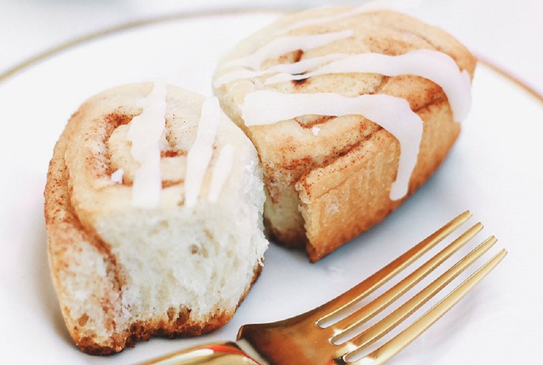 Vegan Cinnamon Rolls 