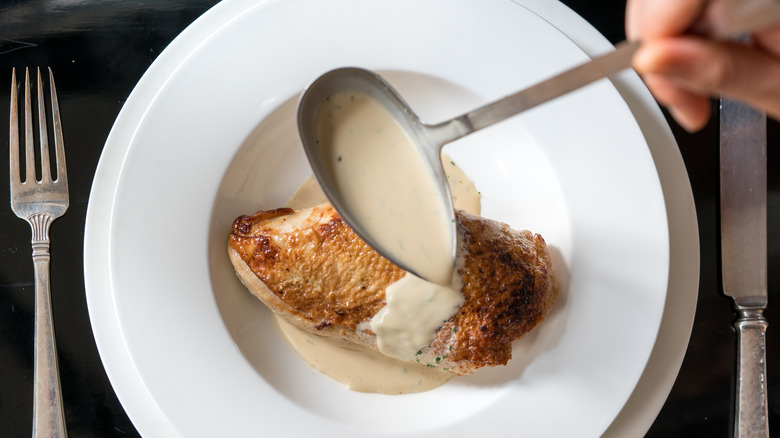 Chicken with velouté sauce