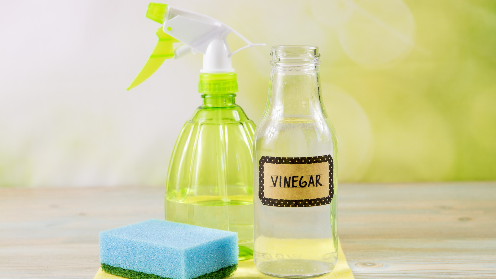 Vinegar Is Your Best Shot At Cleansing Cloudy Drinking Glasses