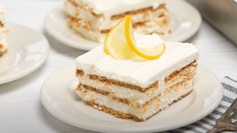 Lemon icebox cake