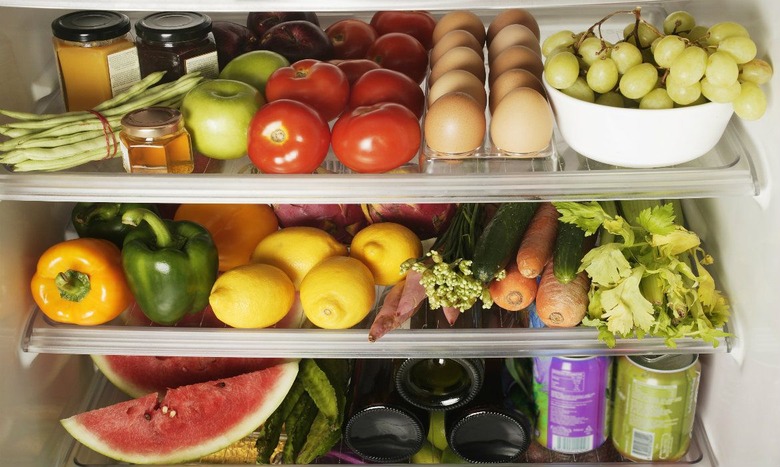 Waste-Free Ways to Clean Out Your Fridge Before Leaving for Vacation