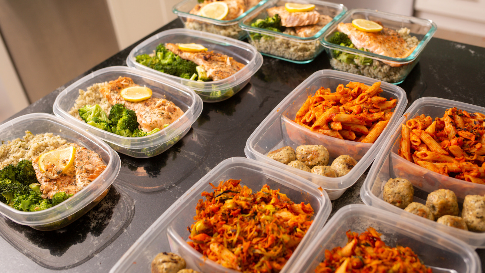 4 Ways To Use Food Storage Containers Without Lids