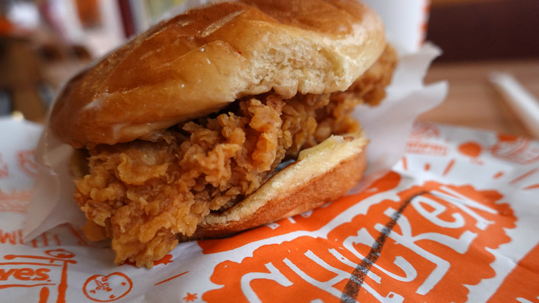 Popeyes chicken sandwich