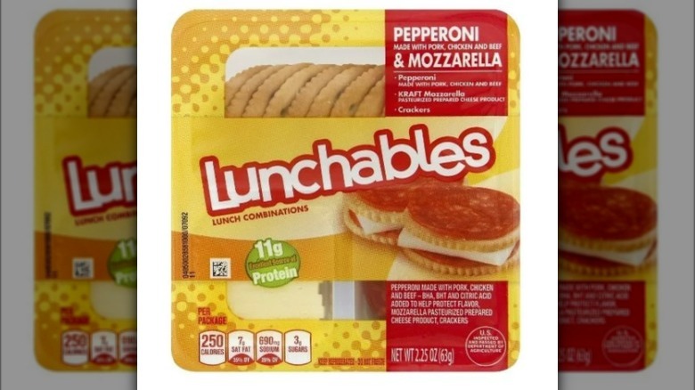 mozzarella and pepperoni lunchables