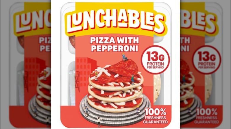 pizza with pepperoni lunchables