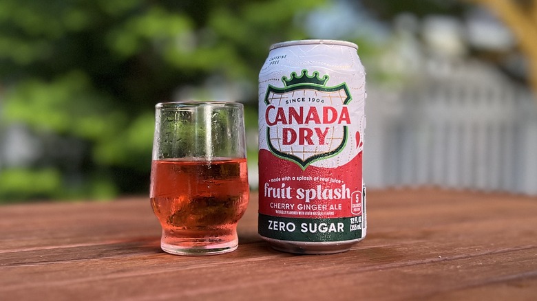 Canada Dry Fruit Splash Zero Sugar Ginger Ale