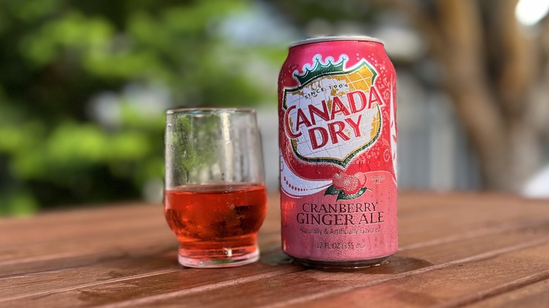 Canada Dry Cranberry Ginger Ale